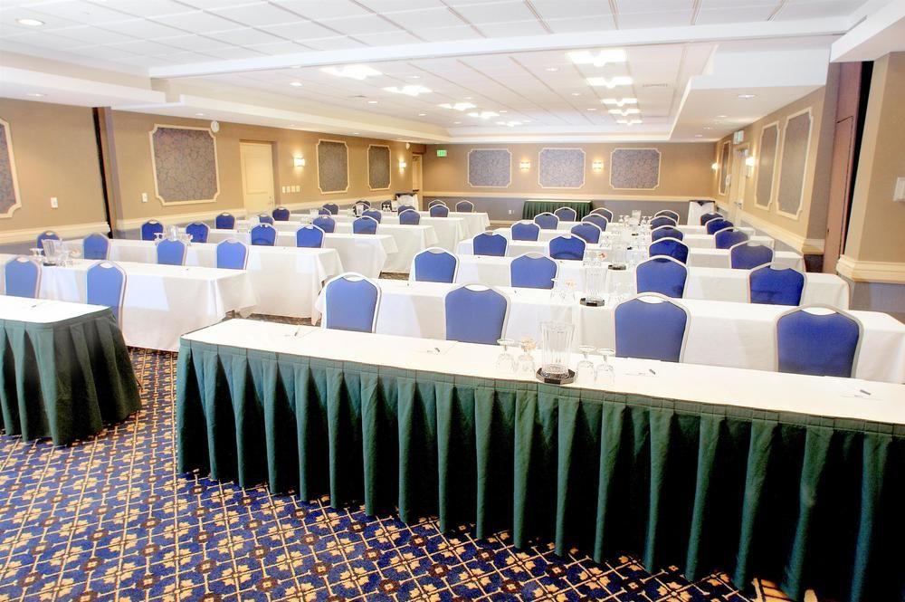 Sheraton Bellevue Hotel Bagian luar foto